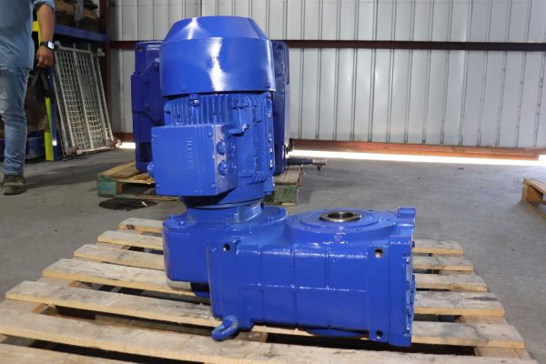 Motorreductor Siemens de ejes paralelos – Modelo FZAD108B-LA132M4
